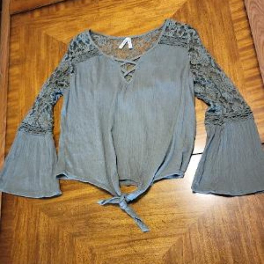 Mudd Bell Sleeved Blouse